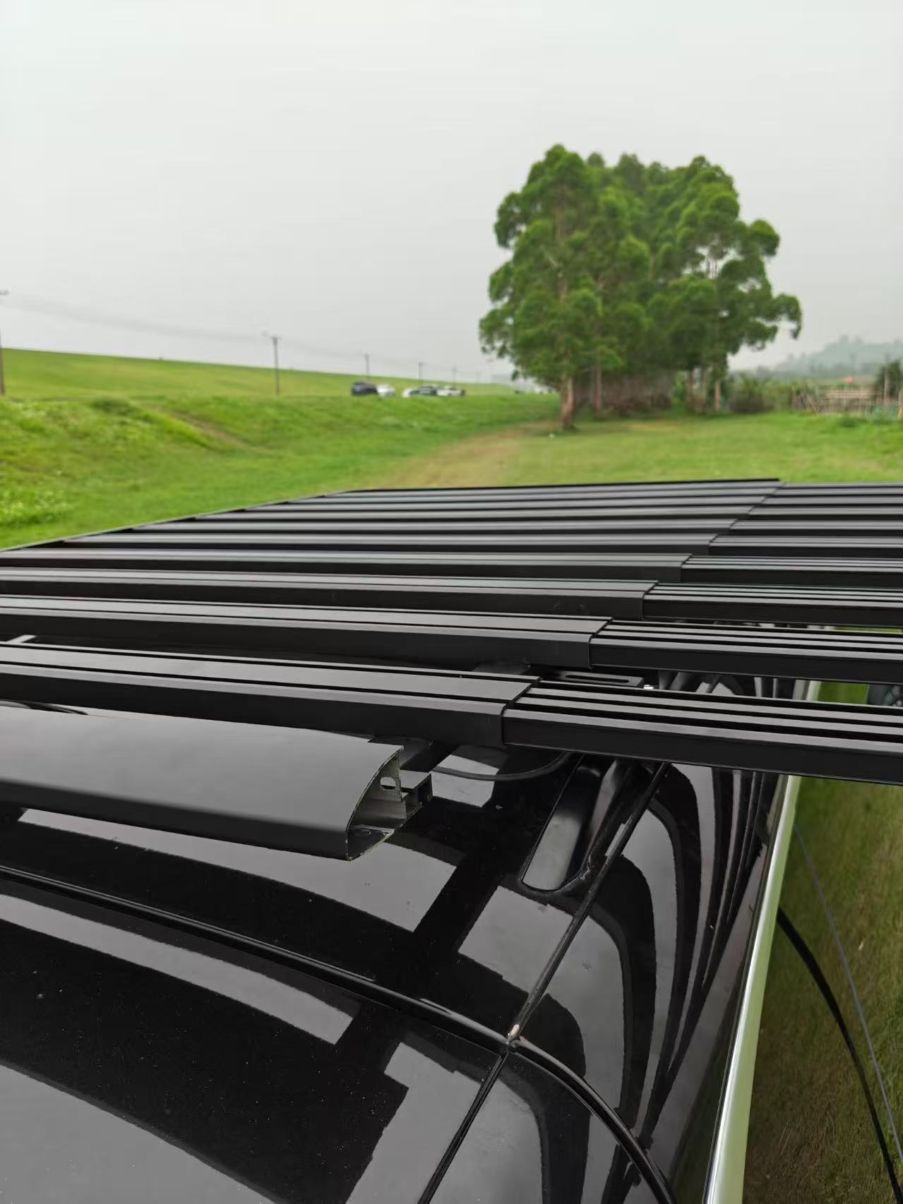 Portapacchi universale in allu - Overland Roof Rack Platform recensione e prezzo