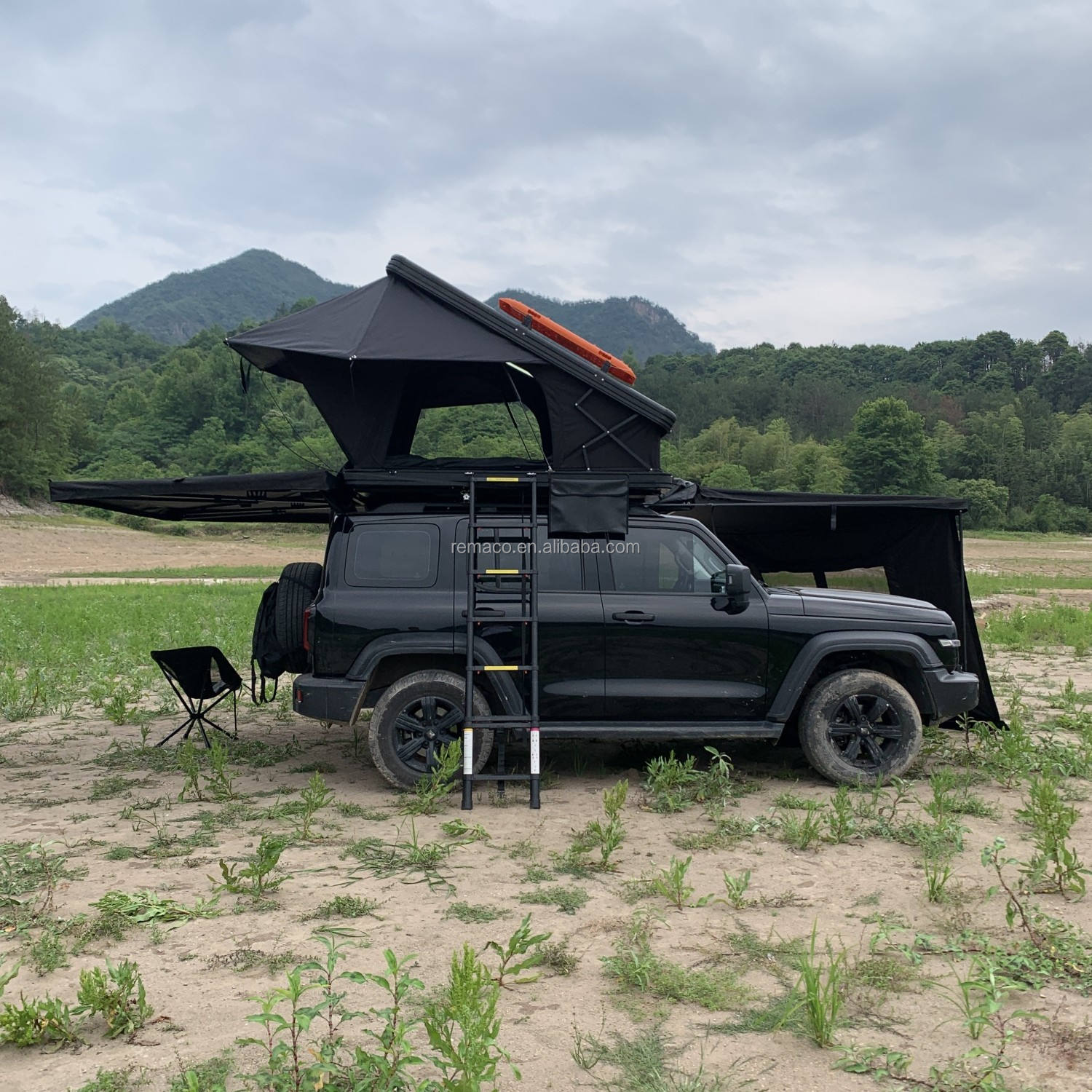 Remaco Overland Touring OEM 4x - Roof Top Tent 4 Person Xl recensione e prezzo